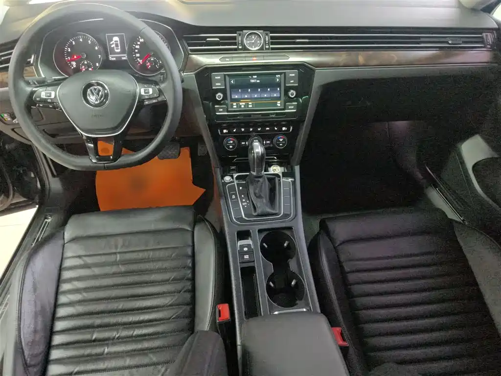 Magotan 2018 facelift 330TSI DSG luxury model купить на сайте DeffCars