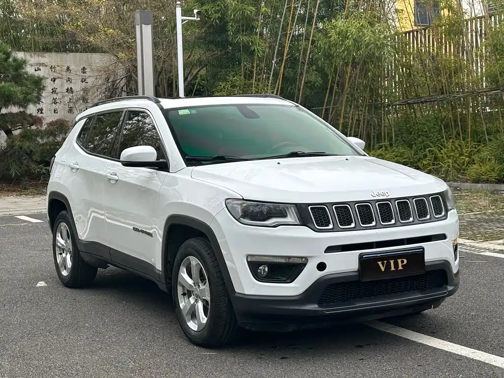 Compass 2017 200T Automatic Home Edition купить на сайте DeffCars