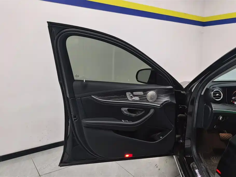 Mercedes-Benz E-Class 2023 facelift E 300 L luxury model купить на сайте DeffCars
