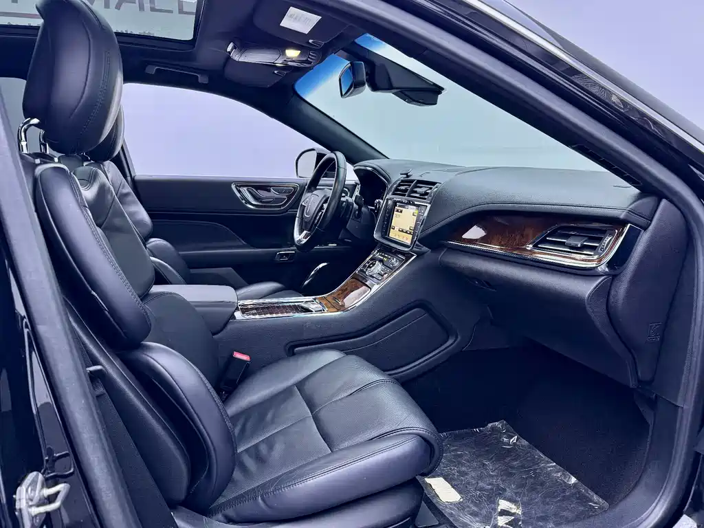 Lincoln Continental 2017 2.0T Two-wheel drive Exclusive Edition купить на сайте DeffCars