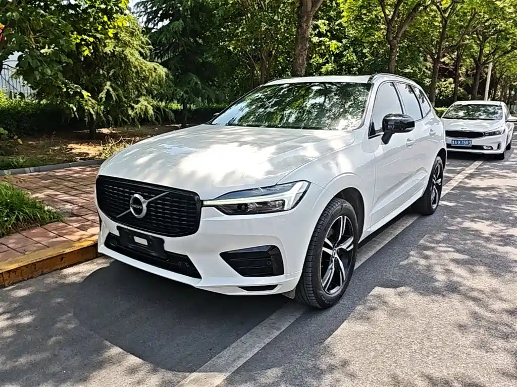 Volvo XC60 2021 T5 four-wheel drive Zhiyuan Sport Edition купить на сайте DeffCars