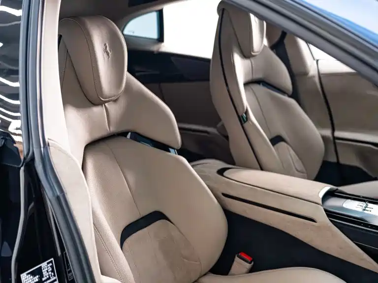 Purosangue 2023 6.5L V12 купить на сайте DeffCars