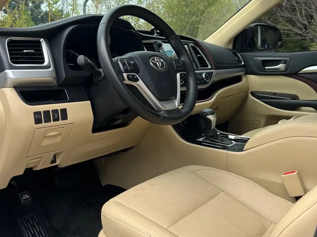 Highlander 2017 2.0T four-wheel drive luxury version 7 seats купить на сайте DeffCars