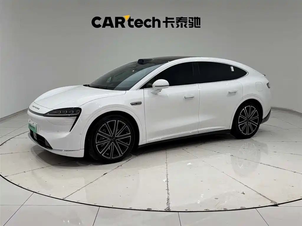 Zhijie R7 2025 extended range 251km Max купить на сайте DeffCars