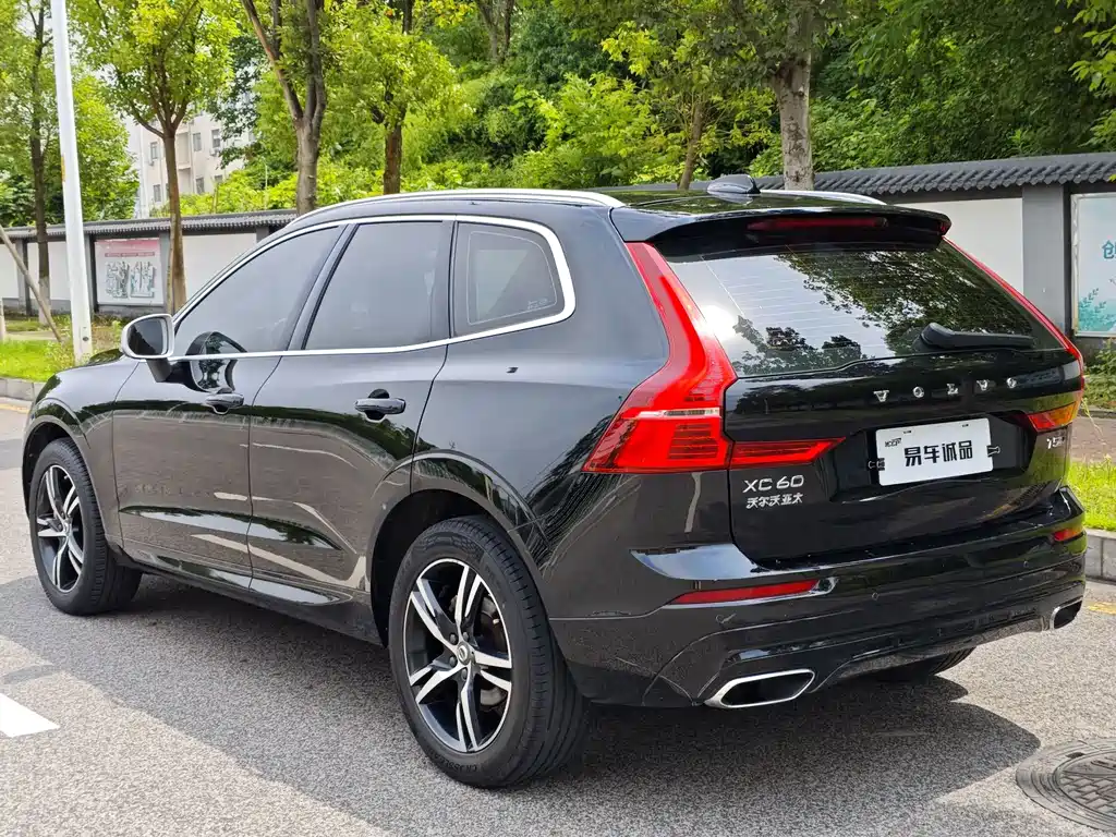 Volvo XC60 2019 T5 4WD Zhiyuan Sport Edition National V купить на сайте DeffCars