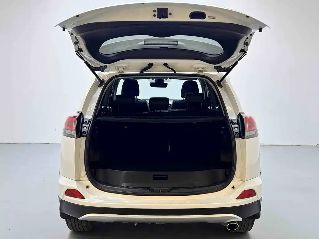 RAV4 Rongfang 2018 2.5L automatic four-wheel drive Elite i version купить на сайте DeffCars