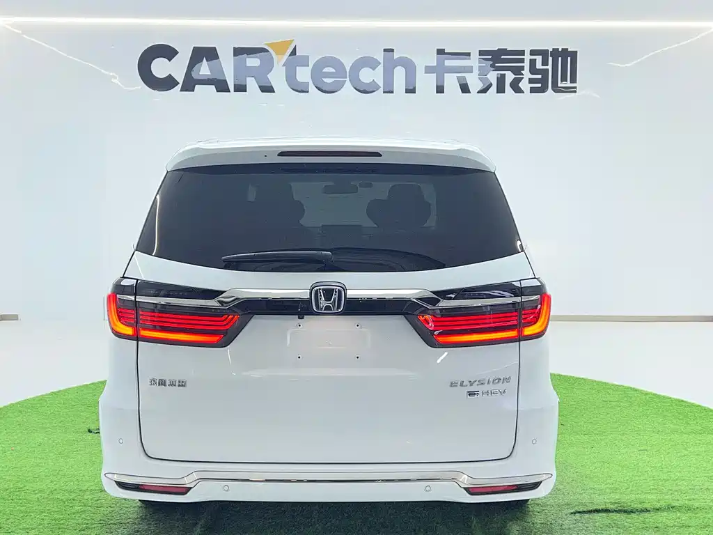 Alison 2022 2.0L e:HEV Deluxe Edition купить на сайте DeffCars