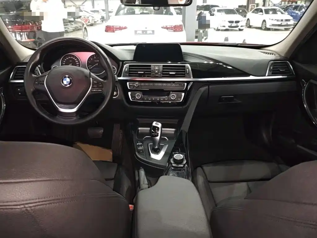 BMW 3 Series 2018 320Li Fashion Model купить на сайте DeffCars