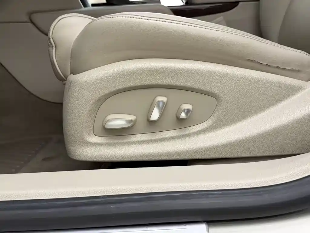 Cadillac XTS 2016 28T Elite купить на сайте DeffCars