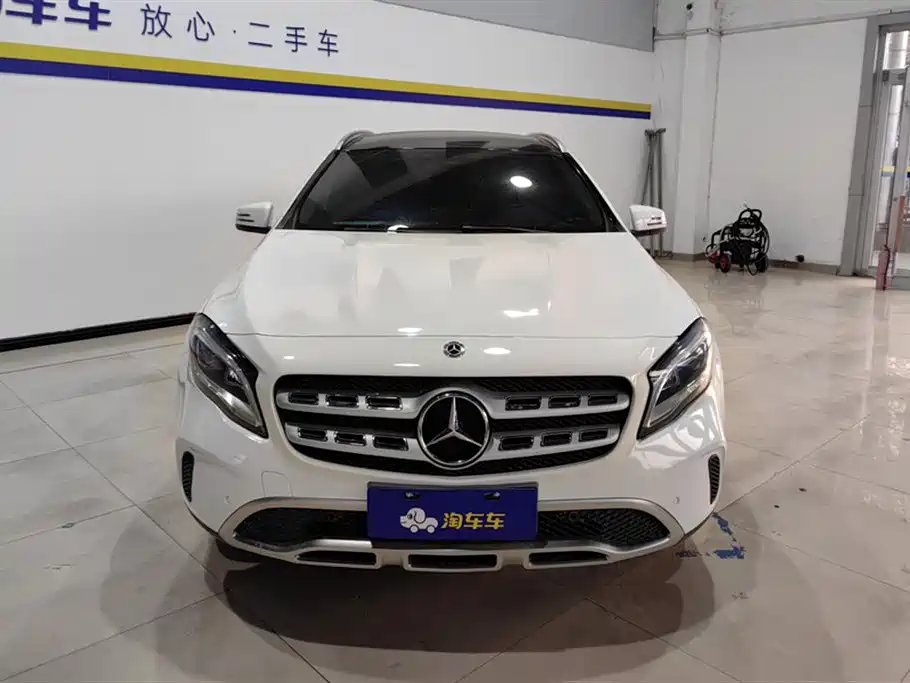 Mercedes-Benz GLA 2018 GLA 200 Fashion Model купить на сайте DeffCars