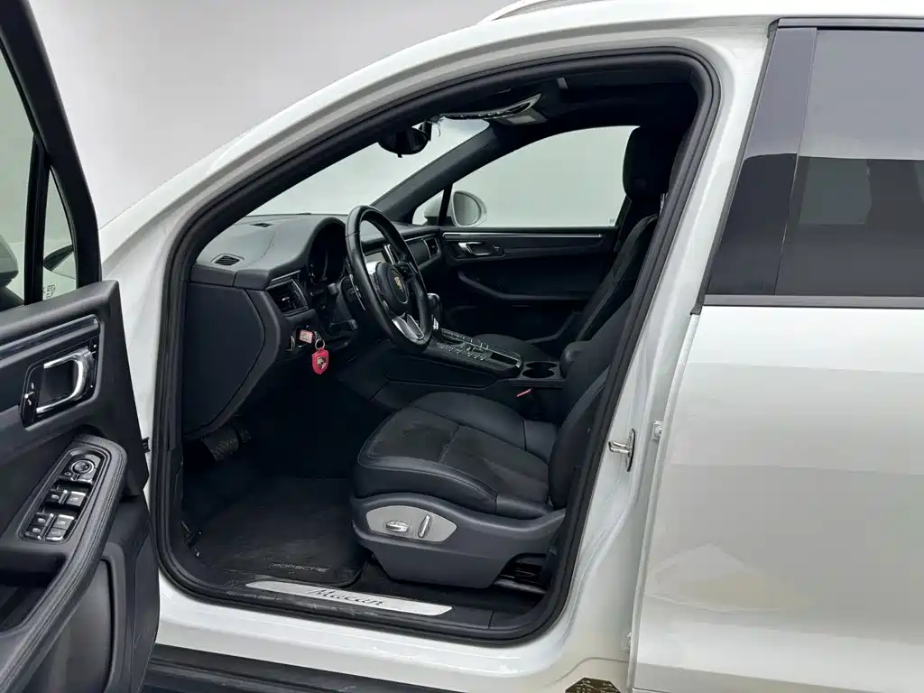 Macan 2014 Macan 2.0T купить на сайте DeffCars