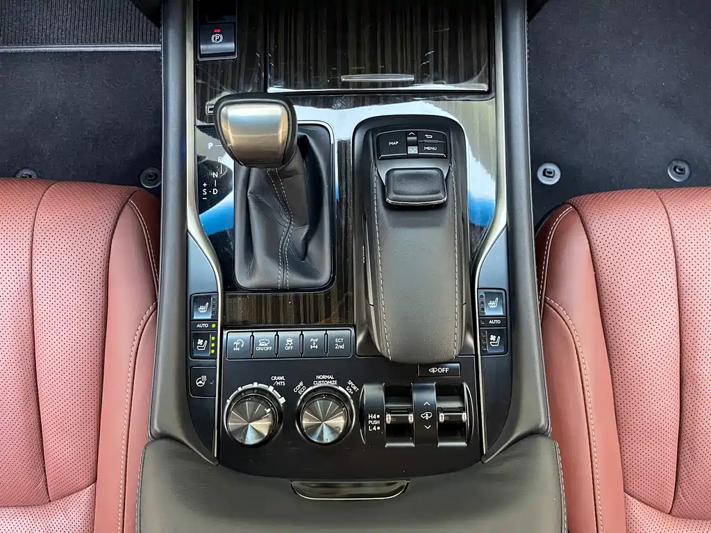 Lexus LX 2019 570 Premium Luxury Edition купить на сайте DeffCars