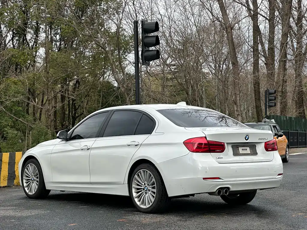 BMW 3 Series 2018 320Li Fashion Model купить на сайте DeffCars