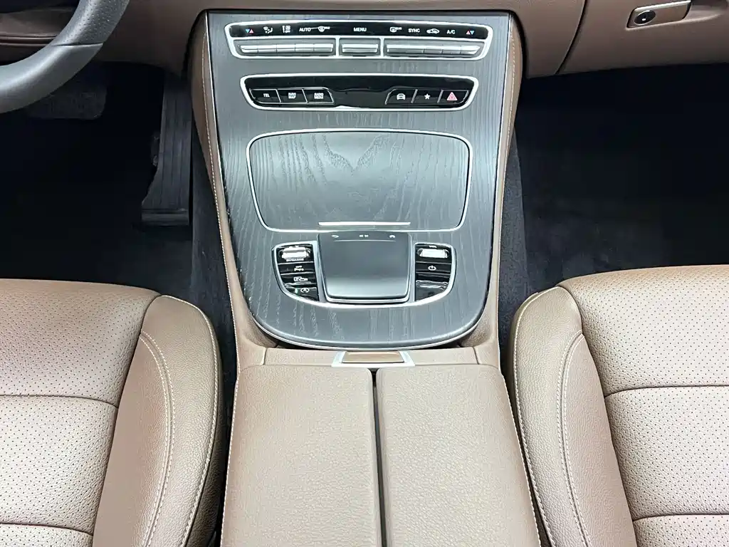 Mercedes-Benz E-Class 2021 E 300 L Sporty and Fashionable купить на сайте DeffCars
