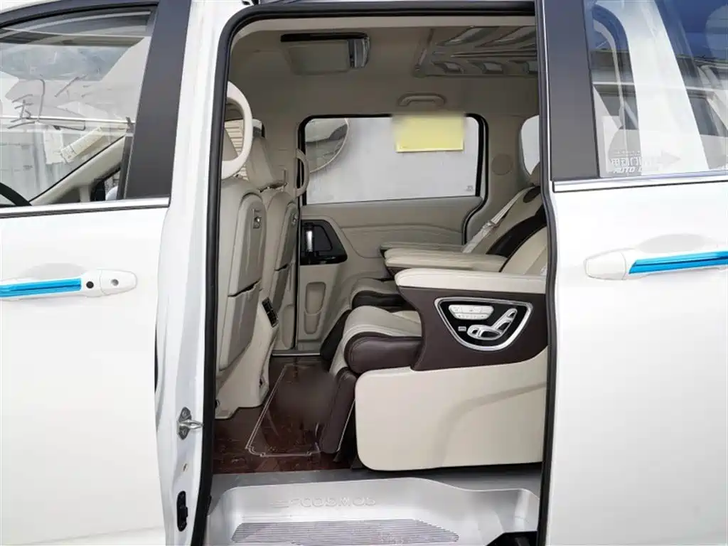 Changan Auchan Keshan 2022 1.5T automatic business model купить на сайте DeffCars