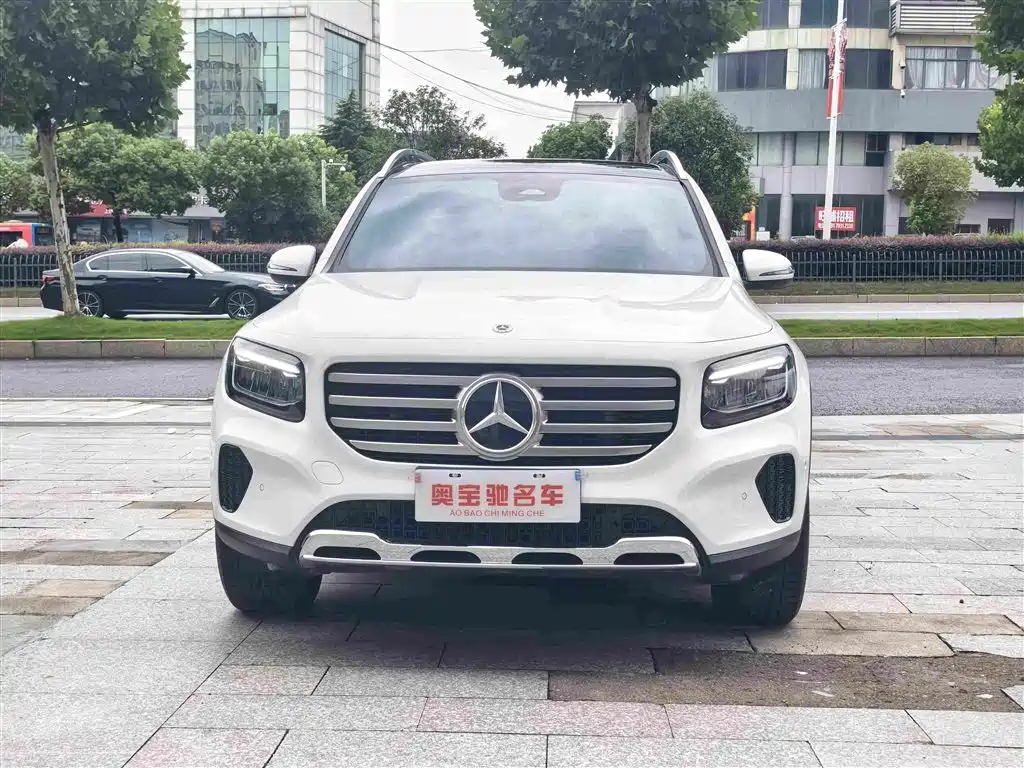 Mercedes GLB 2024 Model 200 Dynamic купить на сайте DeffCars