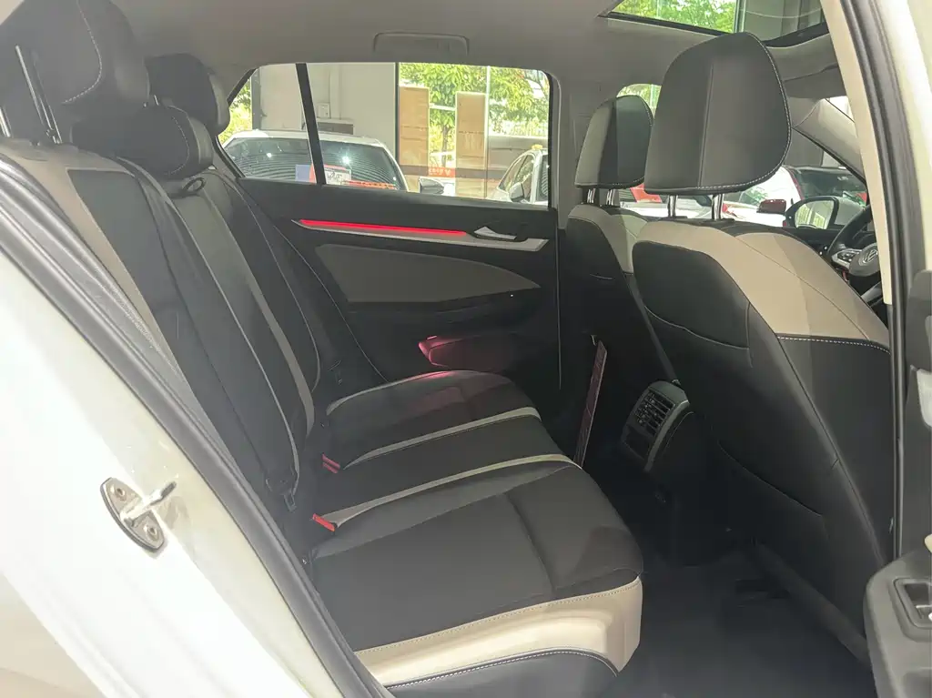 Golf 2023 280TSI DSG Pro купить на сайте DeffCars