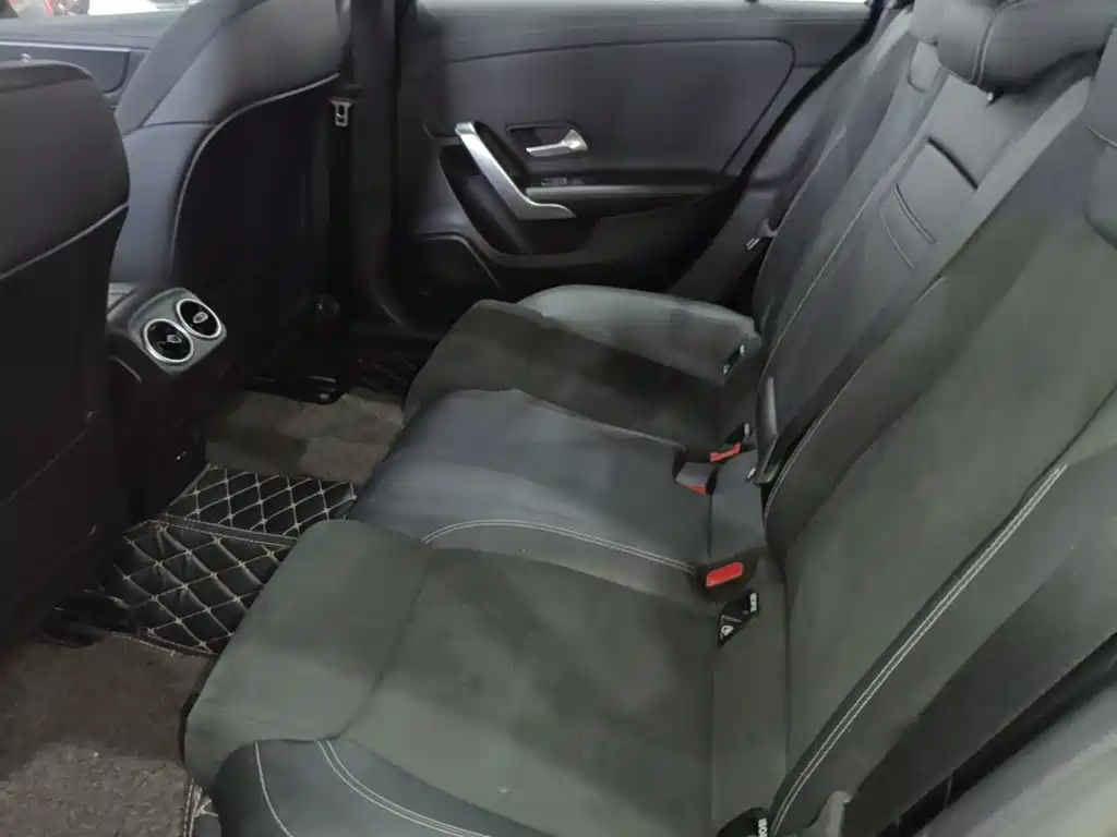 Mercedes-Benz A-Class 2020 Facelift A 200 L Sports Sedan Fashionable купить на сайте DeffCars