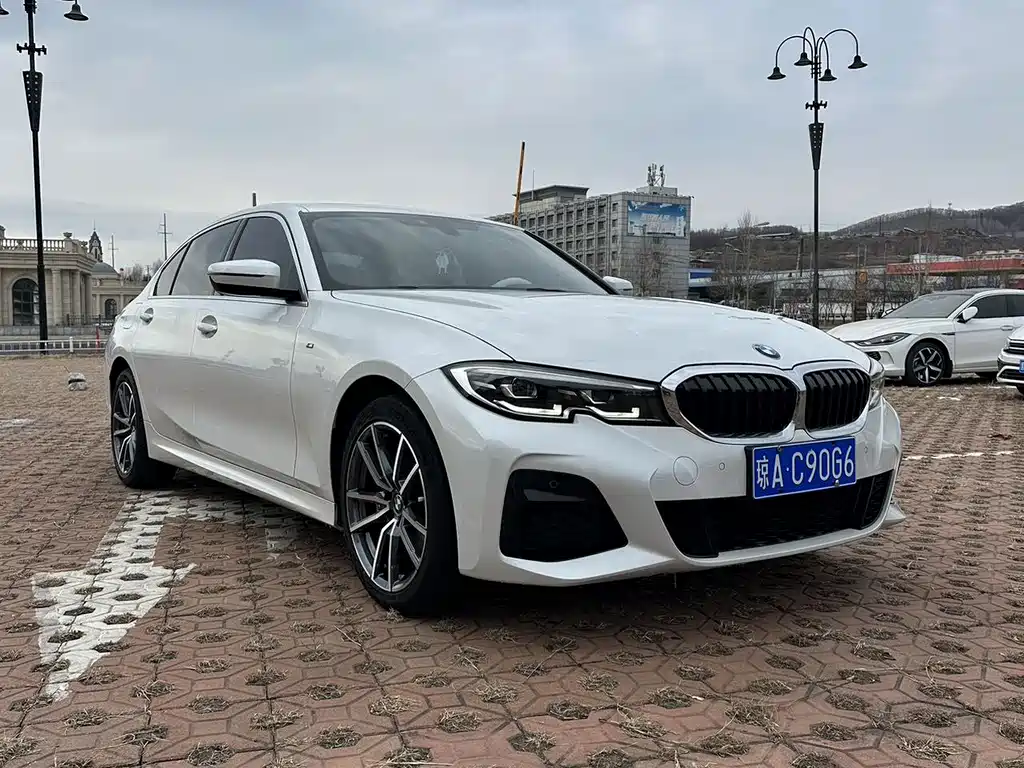 BMW 3 Series 2022 320Li M Sports Package купить на сайте DeffCars