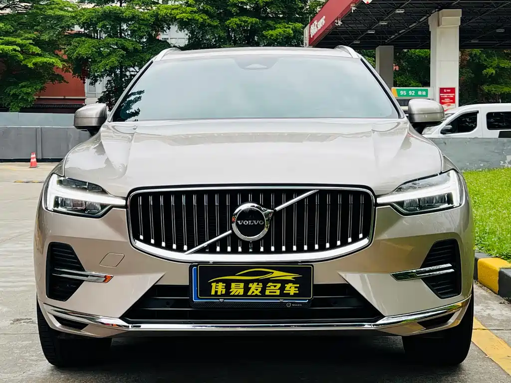 Volvo XC60 2025 B5 four-wheel drive Zhiyi Luxury Edition купить на сайте DeffCars