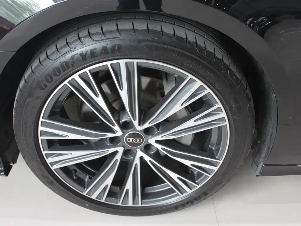 Audi A6L 2022 45 TFSI Premium Dynamic Model купить на сайте DeffCars
