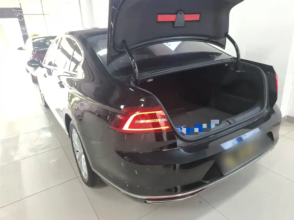 Magotan 2018 facelift 330TSI DSG luxury model купить на сайте DeffCars