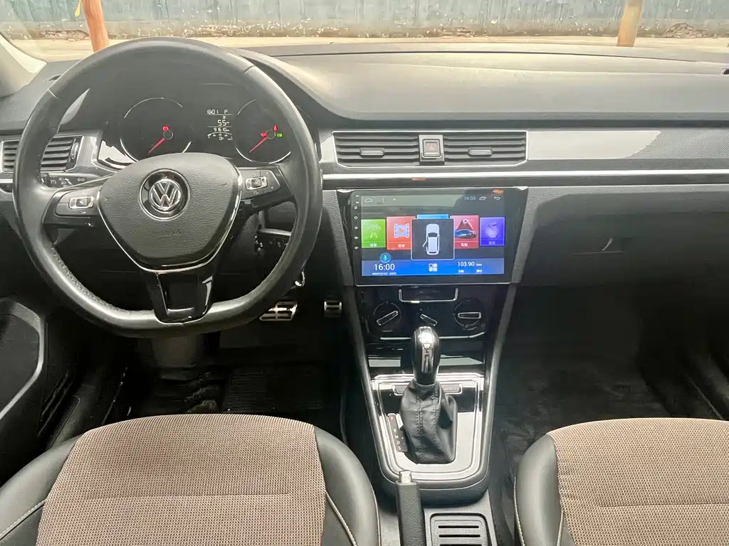 C-TREK Weiling 2018 230TSI DSG comfort model купить на сайте DeffCars