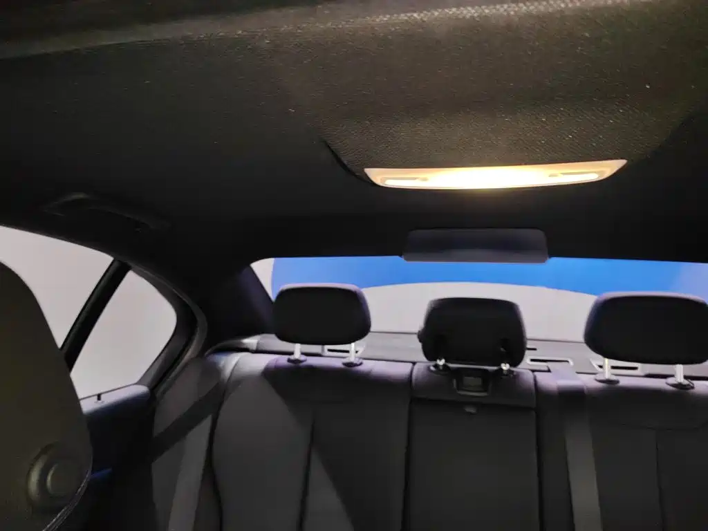 BMW 3 Series 2018 320i M Sports Package купить на сайте DeffCars