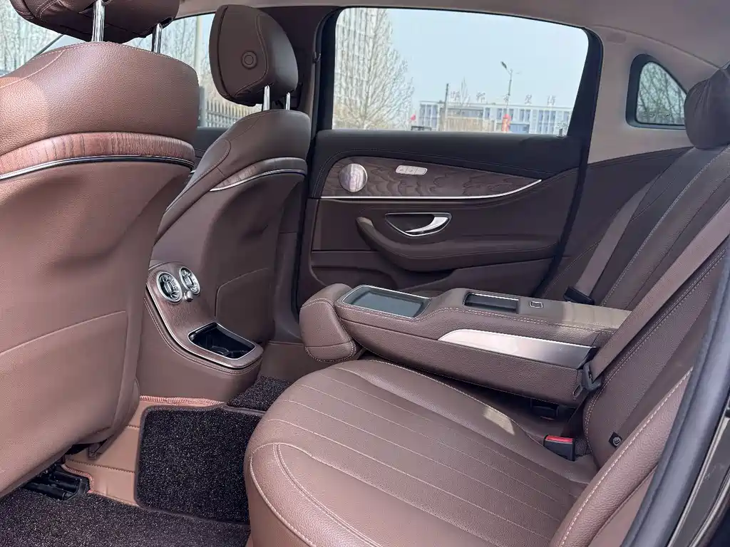 Mercedes-Benz E-Class 2023 E 300 L Fashion купить на сайте DeffCars