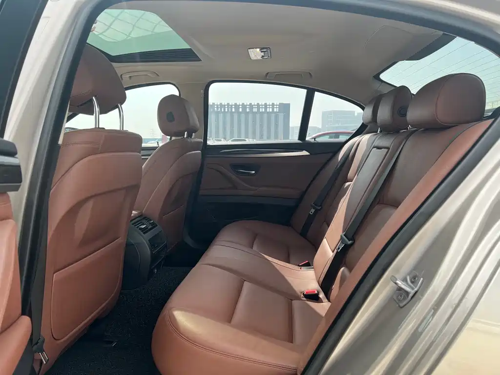 BMW 5 Series Imported 2015 520i Elegant купить на сайте DeffCars