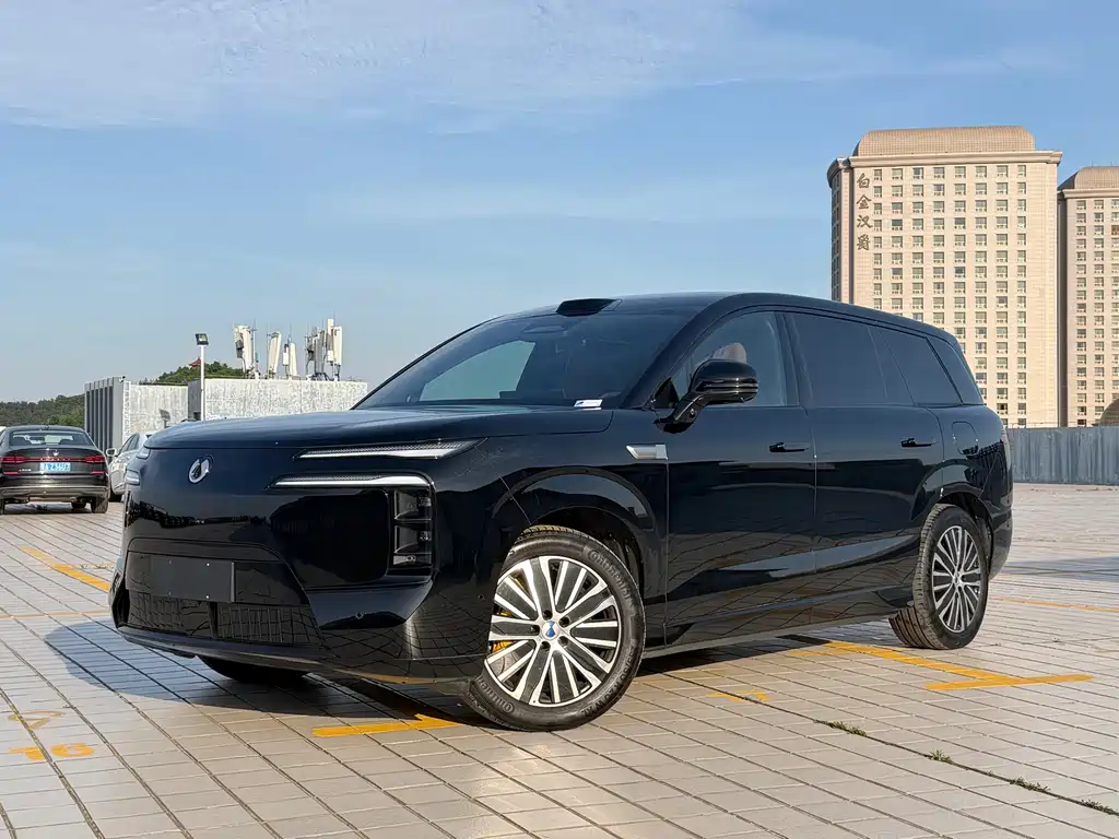 Denza N8L 2025 Honor Model купить на сайте DeffCars
