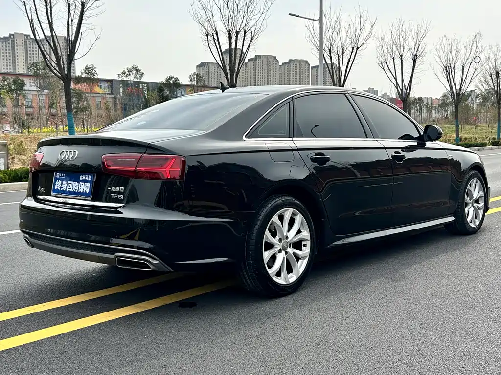 Audi A6L 2018 30th Anniversary Model 35 TFSI Fashion Model купить на сайте DeffCars