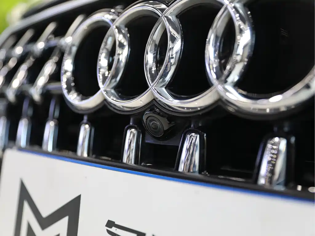 Audi A8 2024 A8L 55 TFSI quattro flagship model купить на сайте DeffCars