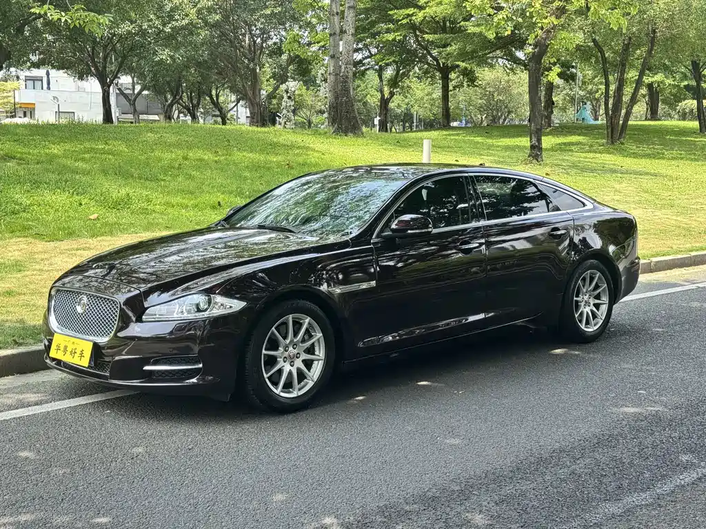 Jaguar XJ 2014 XJL 2.0T two-wheel drive elegant business version купить на сайте DeffCars