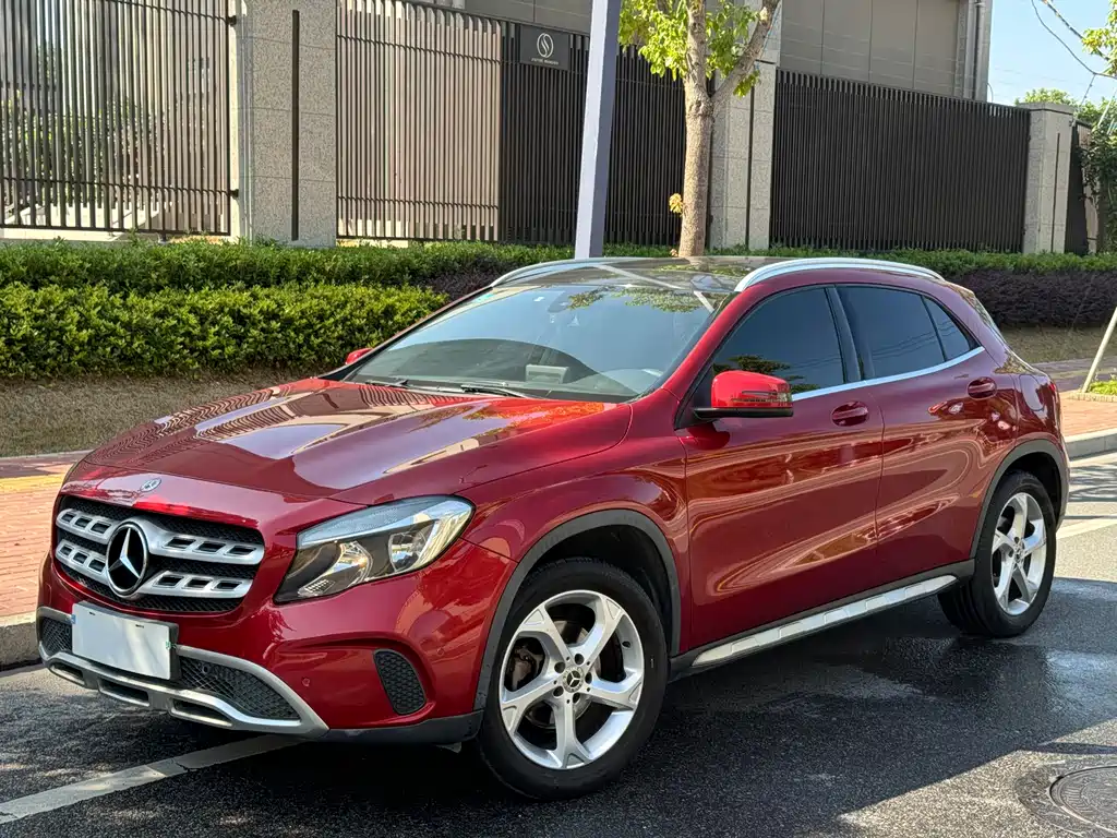 Mercedes-Benz GLA 2017 GLA 200 Dynamic купить на сайте DeffCars