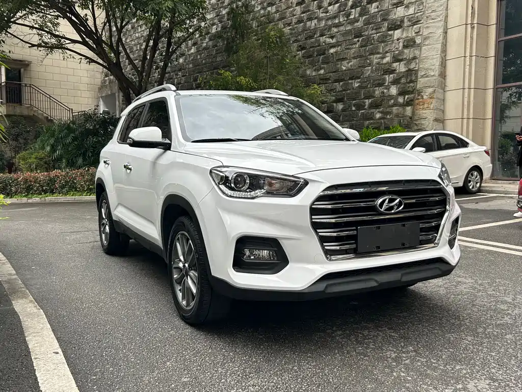 Beijing Hyundai ix35 2019 2.0L automatic two-wheel drive Zhiyong·Enjoy Edition National VI купить на сайте DeffCars