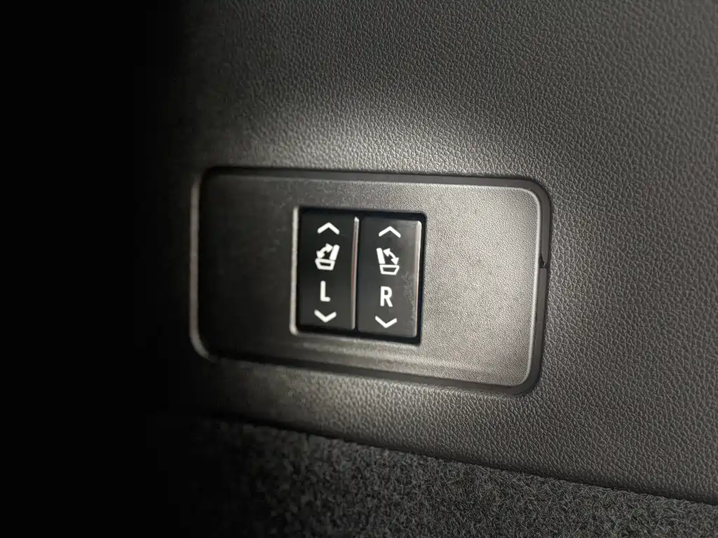 Cadillac XT6 2025 2.0T six-seat four-wheel drive luxury executive classic version купить на сайте DeffCars