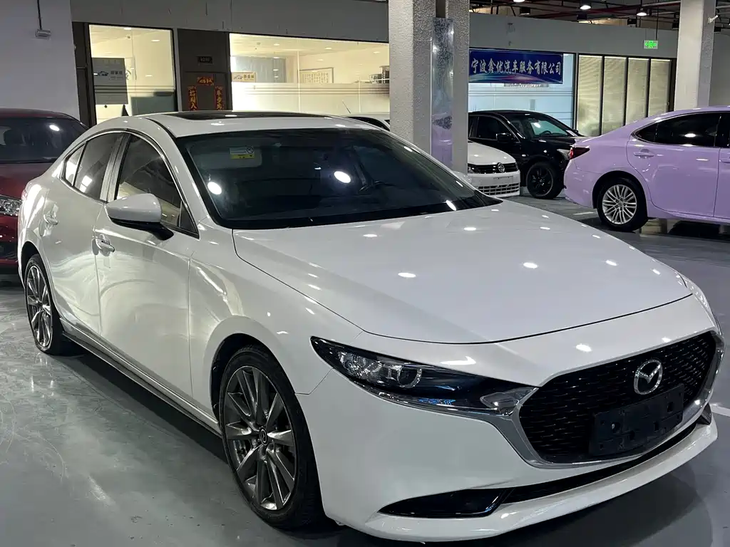 Mazda3 Angkesela 2021 2.0L Automatic Premium Edition купить на сайте DeffCars