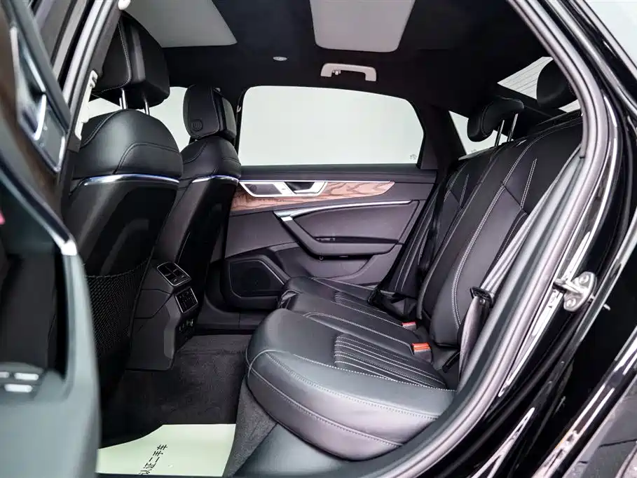 Audi A6L 2023 45 TFSI Premium Elegant Model купить на сайте DeffCars