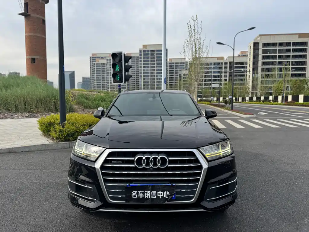 Audi Q7 2016 45 TFSI S line sports model купить на сайте DeffCars