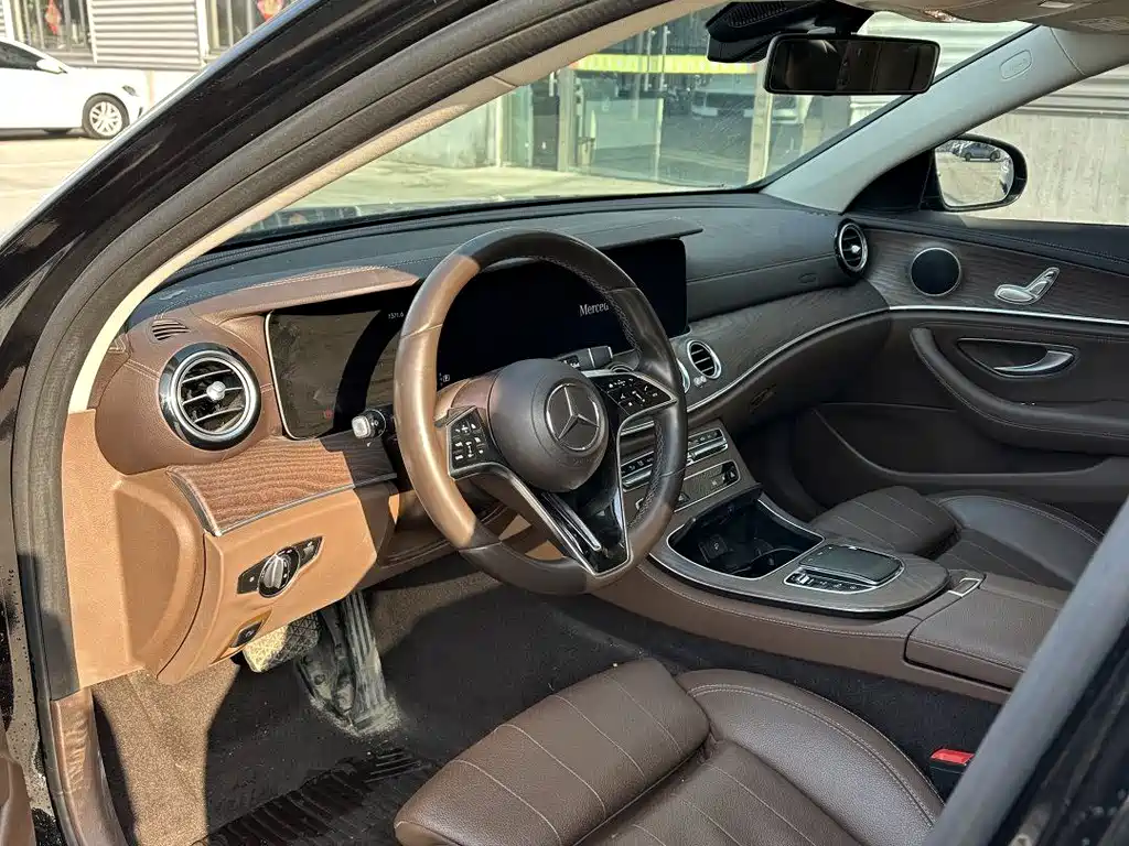 Mercedes-Benz E-Class 2021 E 260 L купить на сайте DeffCars