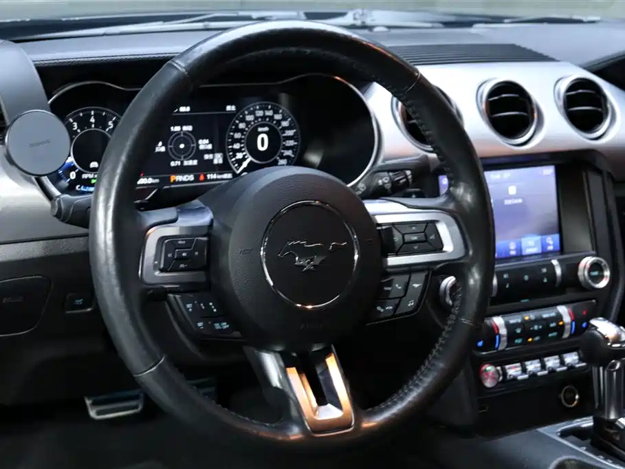 Mustang 2020 2.3L EcoBoost купить на сайте DeffCars