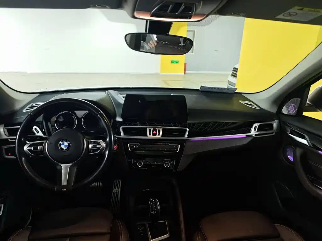 BMW X1 2022 sDrive25Li Leading Model купить на сайте DeffCars