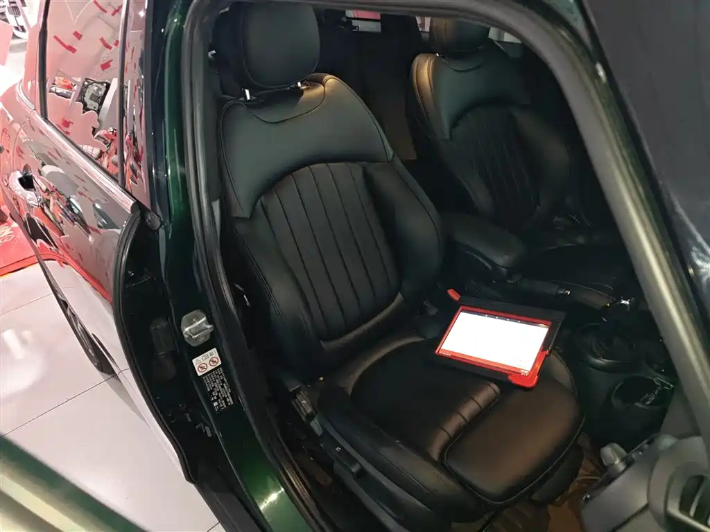 MINI 2018 1.5T COOPER Classic Five-Door Edition купить на сайте DeffCars