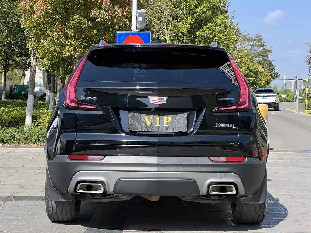 Cadillac XT4 2022 28T two-wheel drive luxury model купить на сайте DeffCars