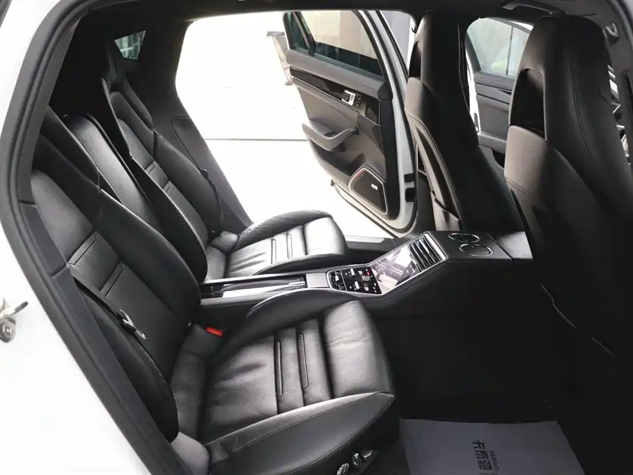 Panamera 2019 Panamera Executive Extended Edition 2.9T купить на сайте DeffCars