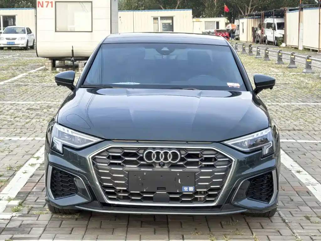 Audi A3 2023 A3L Limousine 35 TFSI fashionable and sporty купить на сайте DeffCars