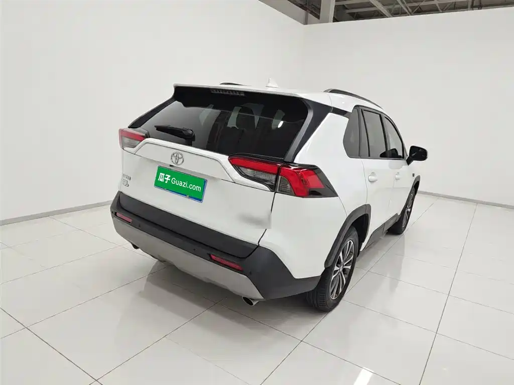 RAV4 Rongfang 2023 2.0L CVT two-wheel drive 20th anniversary platinum commemorative edition купить на сайте DeffCars