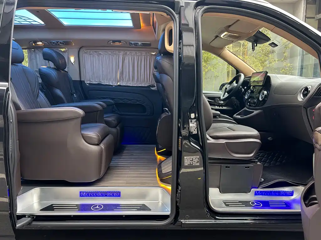 Vito 2023 2.0T Business Edition 7 seats купить на сайте DeffCars