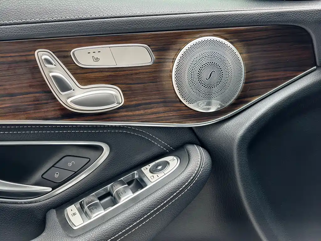 Mercedes-Benz GLC 2019 GLC 300 L 4MATIC luxury model купить на сайте DeffCars